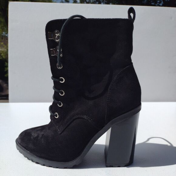 Forever 21 Black Suede Lace Up Boots size 7W chunky fashion - Picture 1 of 13